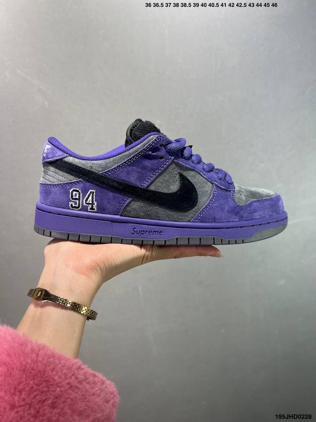 公司级耐克Nike Dunk Low 扣篮系列 复古低帮休闲运动滑板板鞋 采用脚感柔软舒适Zoomair气垫 有效吸收滑板等极限运动在落地时带来的冲击力 为街头