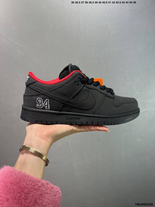 公司级耐克Nike Dunk Low 扣篮系列 复古低帮休闲运动滑板板鞋 采用脚感柔软舒适Zoomair气垫 有效吸收滑板等极限运动在落地时带来的冲击力 为街头