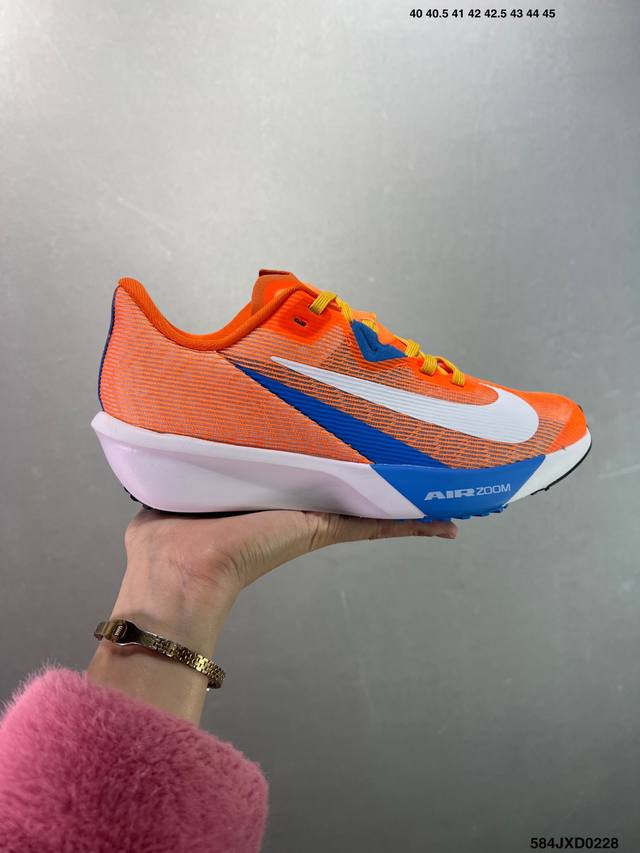 Nk Zoom Rival Fly 4 耐克超弹轻盈跑步鞋 Fv6040-101 #鞋款搭载 Flyknit 材料 打造出众弹性 易于穿脱。采用React技术