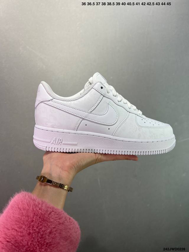 公司级Nike Air Force 1 Low ’07 白红双勾 空军一号低帮休闲板鞋 原厂定制皮料 原楦原纸板 纯正版型 正品Nfc感应芯片 高清洁度 内置全