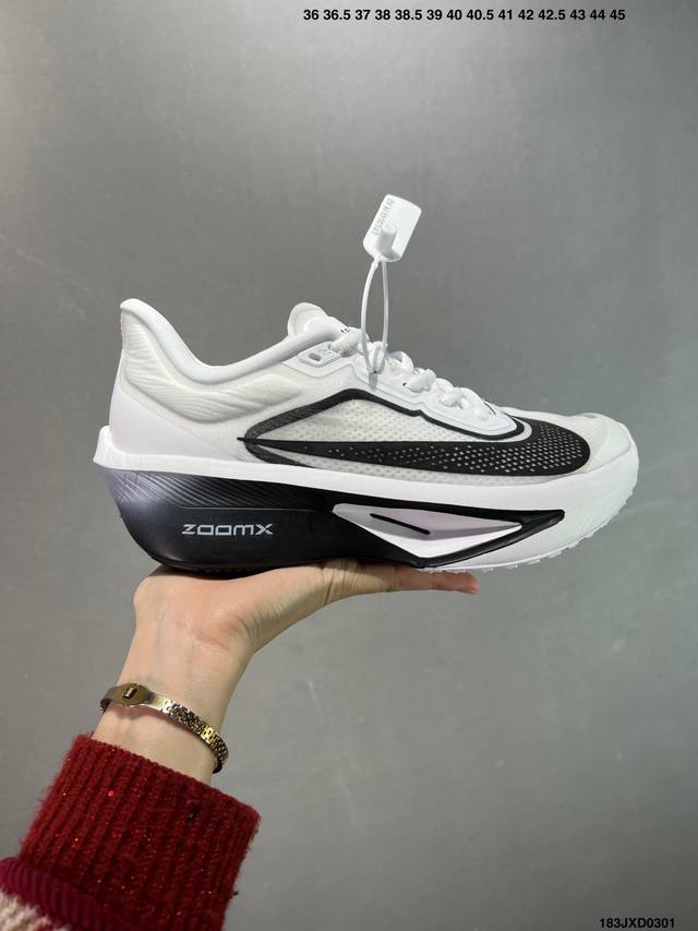 公司级Nk Zoom Fly 6 竞速飞行6代系列低帮轻质缓震透气休闲运动跑步鞋Hj7038-100 Nk旗下主打竞速训练的Zoom Fly 6突然官宣，让不少