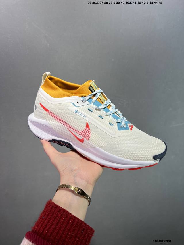 公司级Nike Reactx Wildhorse 10 越野跑步鞋 登月兼顾迅疾外观和稳固脚感 后跟覆面和中足动态支撑巧妙融合 缔造稳定顺畅的迈步体验 官方货号