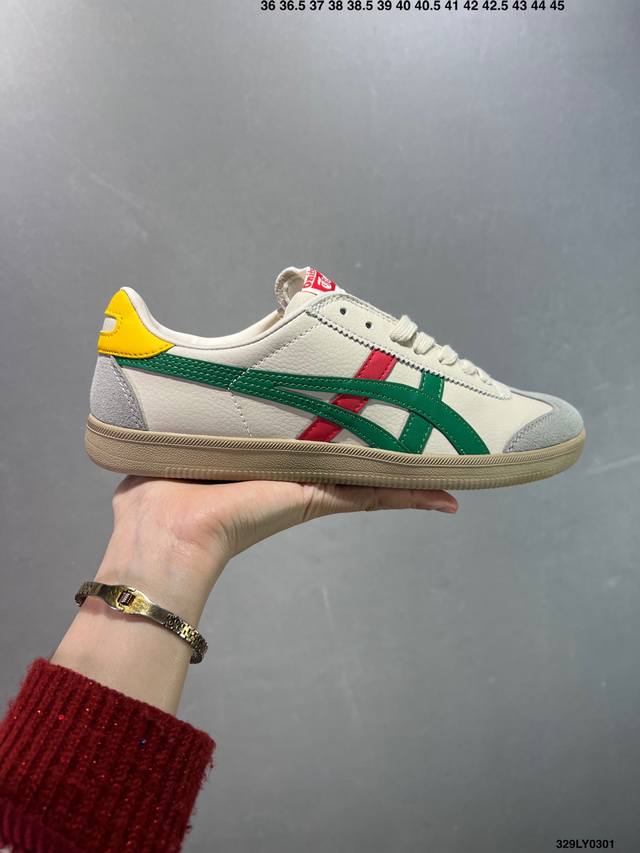 亚瑟士 Onitsuka Tiger Tokuten 复古低帮休闲跑鞋 炎夏必备 Tokuten的灵感来源于80年代的室内用鞋 T-Toe前足补强设计 室内鞋的