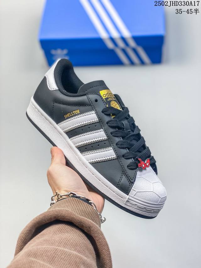 Adidas Originals Superstar W 渠道正品订单 诠释市场最高工艺水平 贝壳头经典小白板鞋 专柜上架同步配色 全鞋进口头层皮料打造。区别市