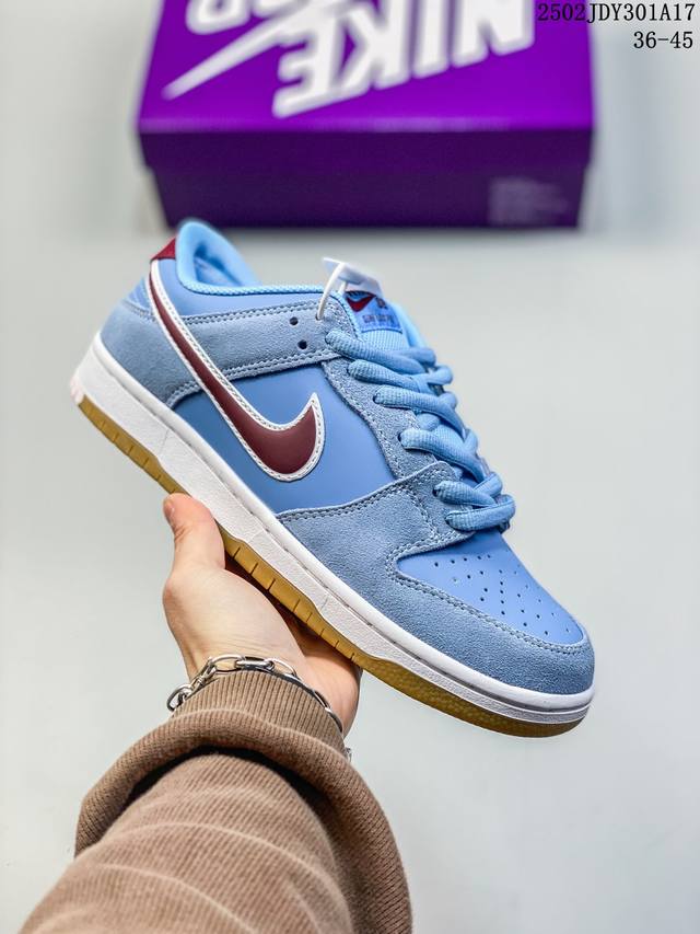 真标 带半码 耐克Nike Sb Dunk Low Pro 扣篮系列复古低帮休闲运动滑板板鞋。采用脚感柔软舒适Zoomair气垫，有效吸收滑板等极限运动在落地时