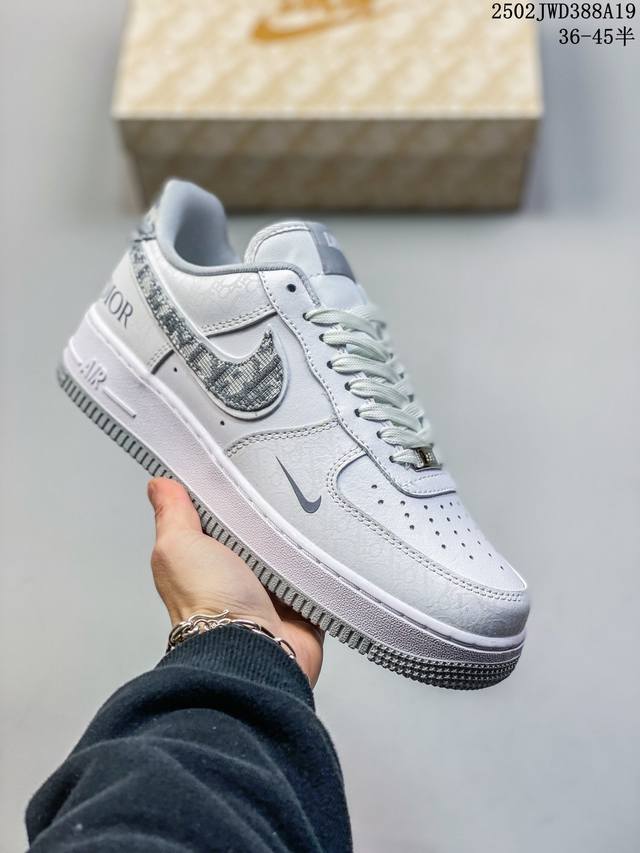 公司级带半码 Nike Air Force 1 Low’07 空军一号低帮休闲板鞋 定制皮料 原楦原纸板 纯正空军版型 内置全掌气垫 货号：男 Cw2288-1