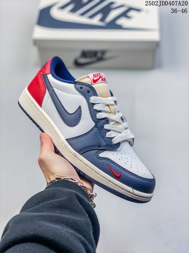 Air Jordan1 Low Aj1乔1低帮休闲板鞋 同步官方配色 原档冲孔鞋头 正确满胶鞋垫 四线拉帮 原厂织唛标 鞋舌高弹海绵填充。 Size： 36 3