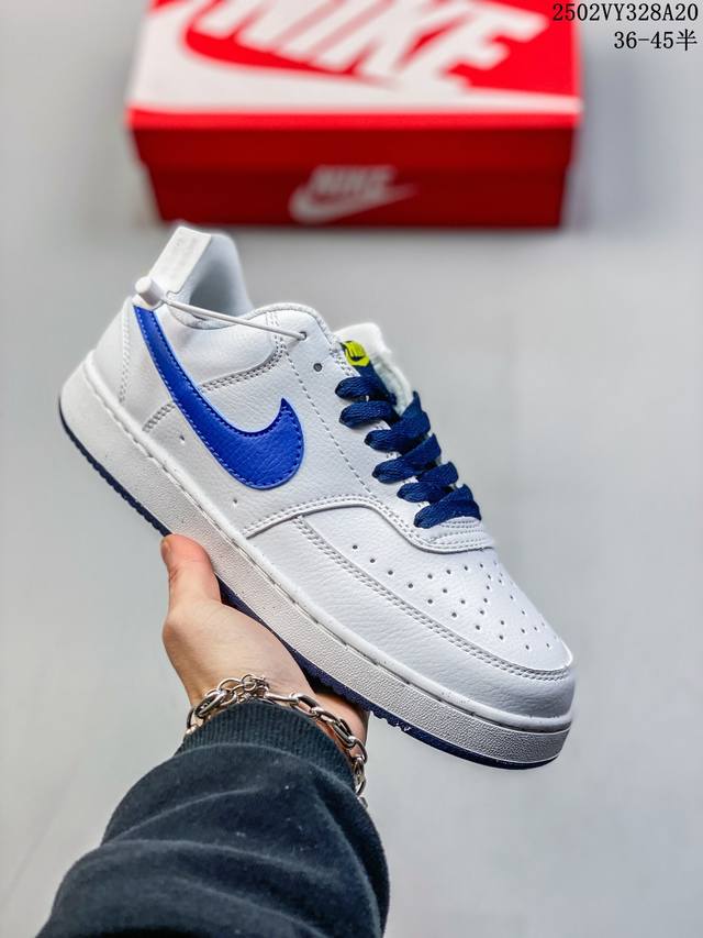 公司级Nike Court Vision Low 白黑 受1980年代中期趋势的启发，Nikecourt Vision Low是一款融合了复古篮球风格的混合运动