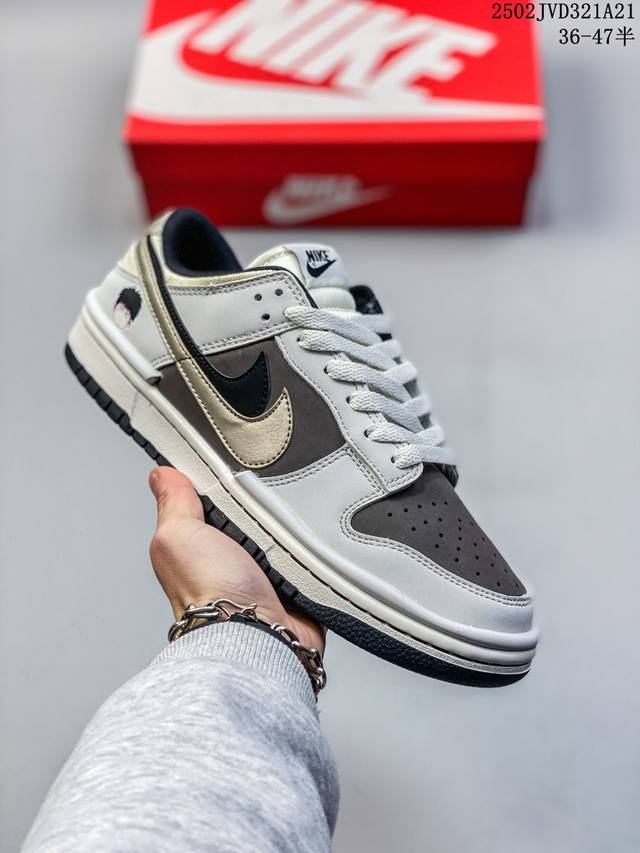 公司级带半码 耐克Nike Dunk Low 板鞋 系列经典百搭休闲运动板鞋加厚鞋舌的填充，使舒适性大大提升，同时也更方便穿脱中底部分则加入了脚感柔软舒适Zoo