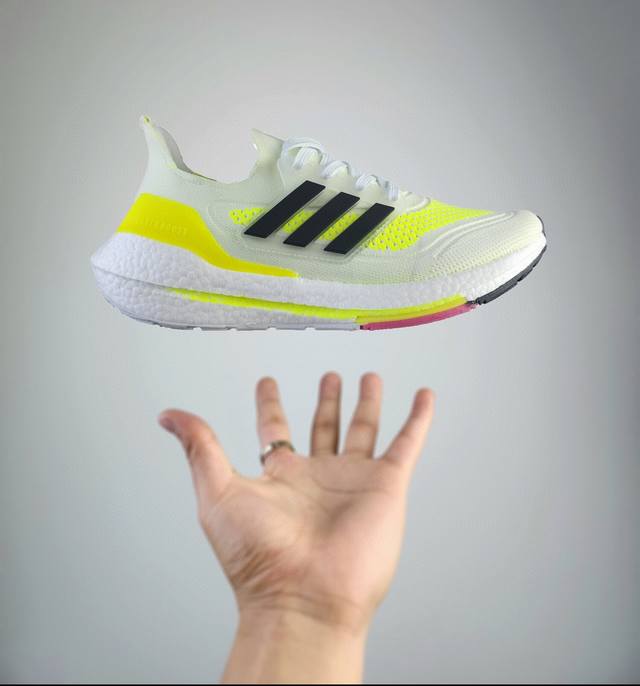 真爆 Ub 7.0 爆米花Adidas Ultra Boost 灰橙 前凸后翘的Adidas Ultra Boost 系列正式曝光 新一代的 Ultra Boo