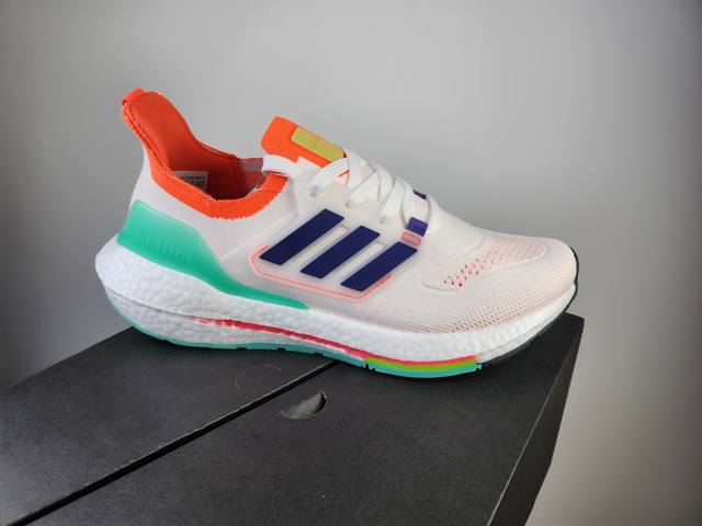 真爆 Ub 7.0 爆米花Adidas Ultra Boost 炫彩 前凸后翘的Adidas Ultra Boost 系列正式曝光！ 新一代的 Ultra Bo