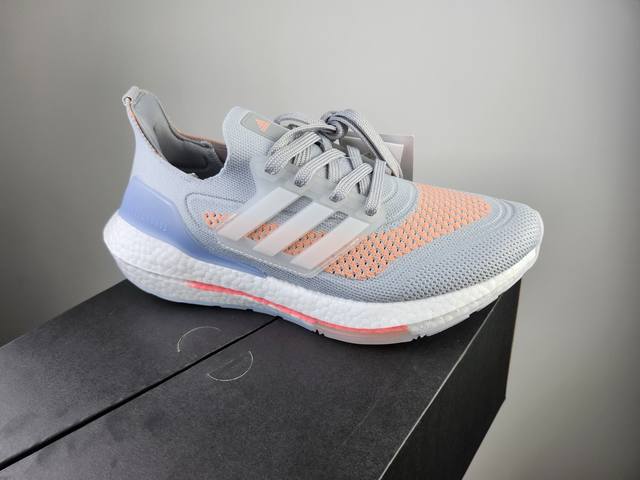 真爆 Ub 7.0 爆米花Adidas Ultra Boost 灰粉 前凸后翘的Adidas Ultra Boost 系列正式曝光！ 新一代的 Ultra Bo