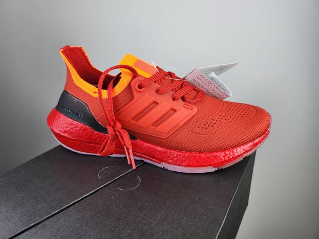 真爆 Ub 7.0 爆米花Adidas Ultra Boost 中国红 前凸后翘的Adidas Ultra Boost 系列正式曝光！ 新一代的 Ultra B