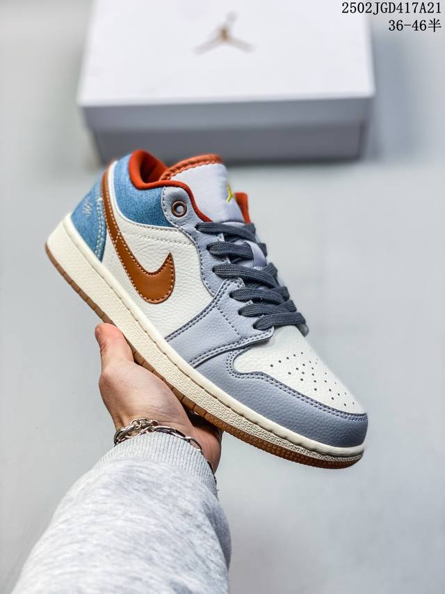 Air Jordan 1 Low Aj1乔1低帮休闲板鞋 同步官方配色 原档冲孔鞋头 正确满胶鞋垫 四线拉帮 原厂织唛标 鞋舌高弹海绵填充。 Size： 36