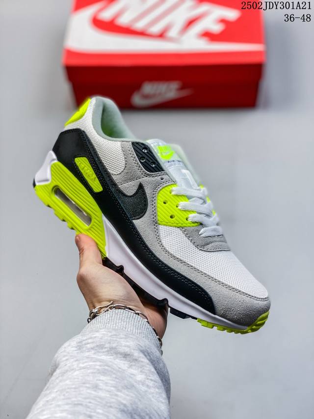 Nike 耐克 Air Max 90 Nrg 男子休闲运动鞋 气垫运动鞋 超大Logo透气舒适减震耐磨底休闲运动跑步鞋。设计均采用无缝防水 Tech Tuff