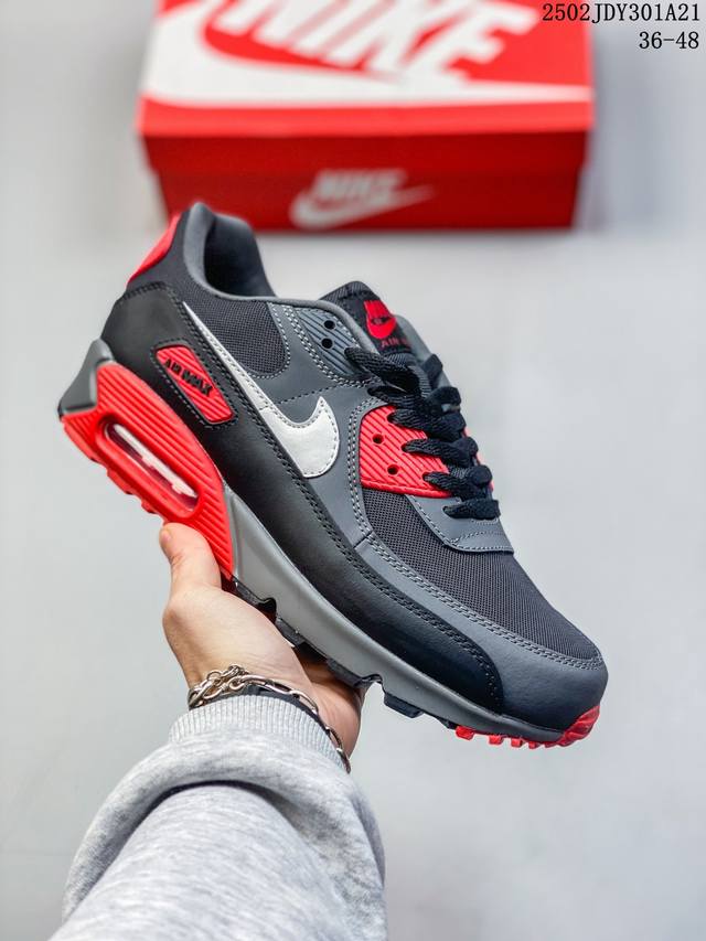 Nike 耐克 Air Max 90 Nrg 男子休闲运动鞋 气垫运动鞋 超大Logo透气舒适减震耐磨底休闲运动跑步鞋。设计均采用无缝防水 Tech Tuff