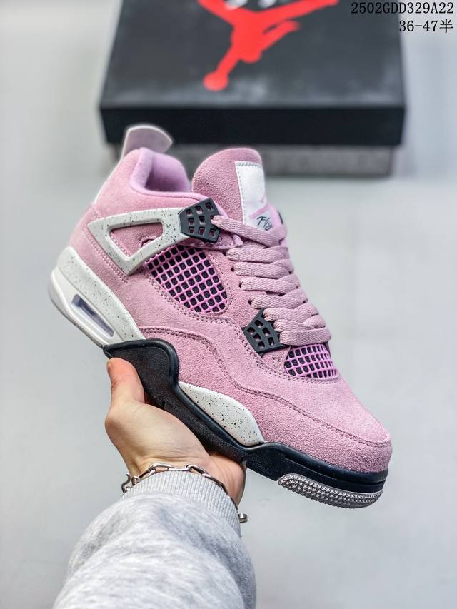 公司级 耐克 Nike Air Jordan 4 Retro Og迈克尔 乔丹Aj4代乔4 中帮复古休闲运动文化篮球鞋。秉承轻量化的速度型篮球鞋设计思想完成设计