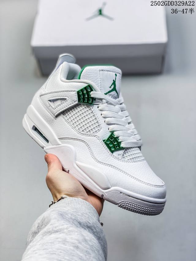 公司级 耐克 Nike Air Jordan 4 Retro Og迈克尔 乔丹Aj4代乔4 中帮复古休闲运动文化篮球鞋。秉承轻量化的速度型篮球鞋设计思想完成设计