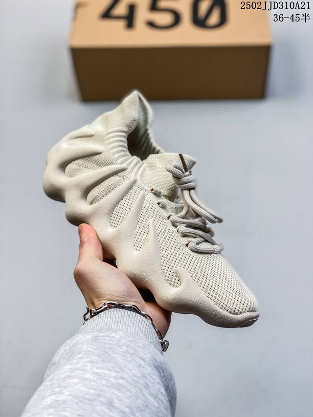 阿迪达斯 Adidas Yeezy 450 侃爷椰子 贾斯丁比伯同款 编织袜套鞋 该系列搭配夸张的锯齿中底设计 独特的上翻结构十分符合各路球鞋玩家给他的爱称 中