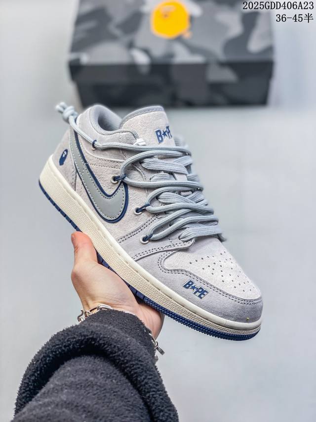 海外爆款限量发售！公司级 Nike Jordan Air Jordan 1“Bape联名 灰蓝抽绳” 高端定制 低帮 复古 减震 防滑 耐磨 篮球鞋 定制鞋盒