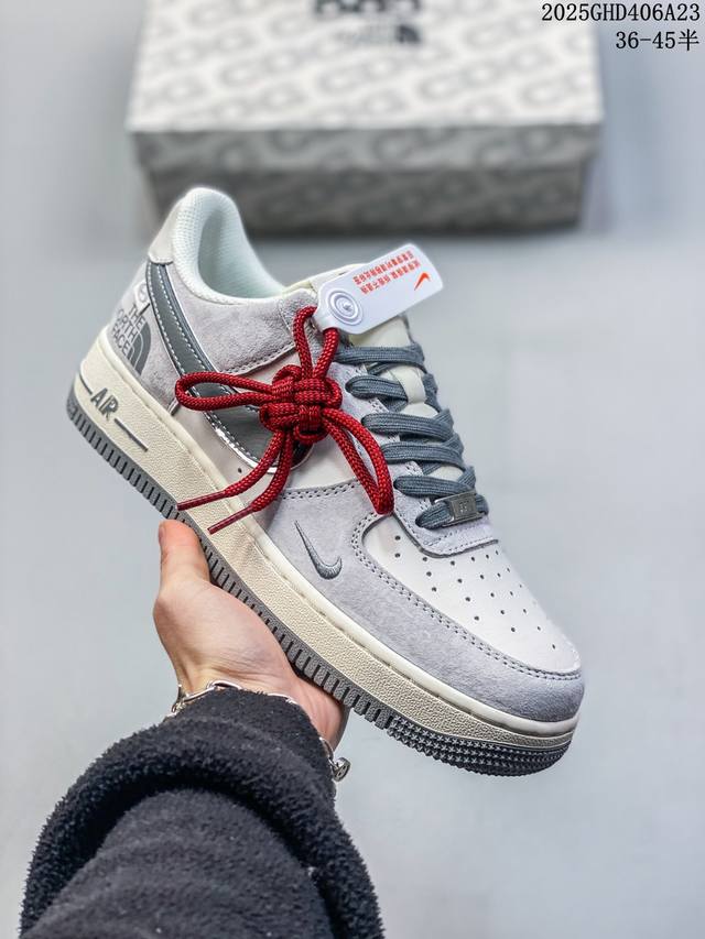 海外限量发售！公司级Nike Air Force 1 '07 Low “北面联名 灰猪八灰底”空军一号 低帮 运动鞋 休闲鞋 折边针车 工艺难度大 原楦头原纸板