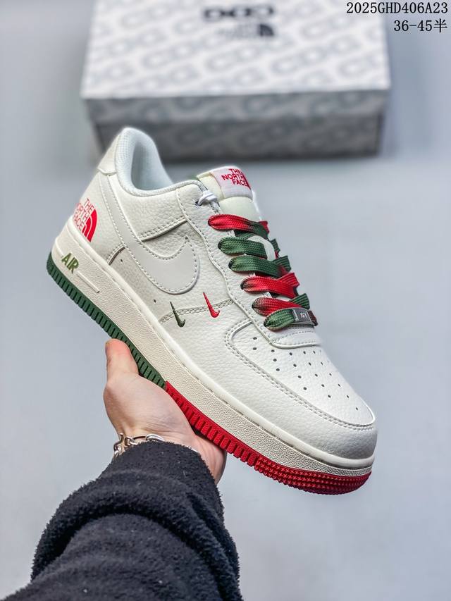 海外限量发售！公司级Nike Air Force 1 '07 Low “北面联名 灰猪八灰底”空军一号 低帮 运动鞋 休闲鞋 折边针车 工艺难度大 原楦头原纸板