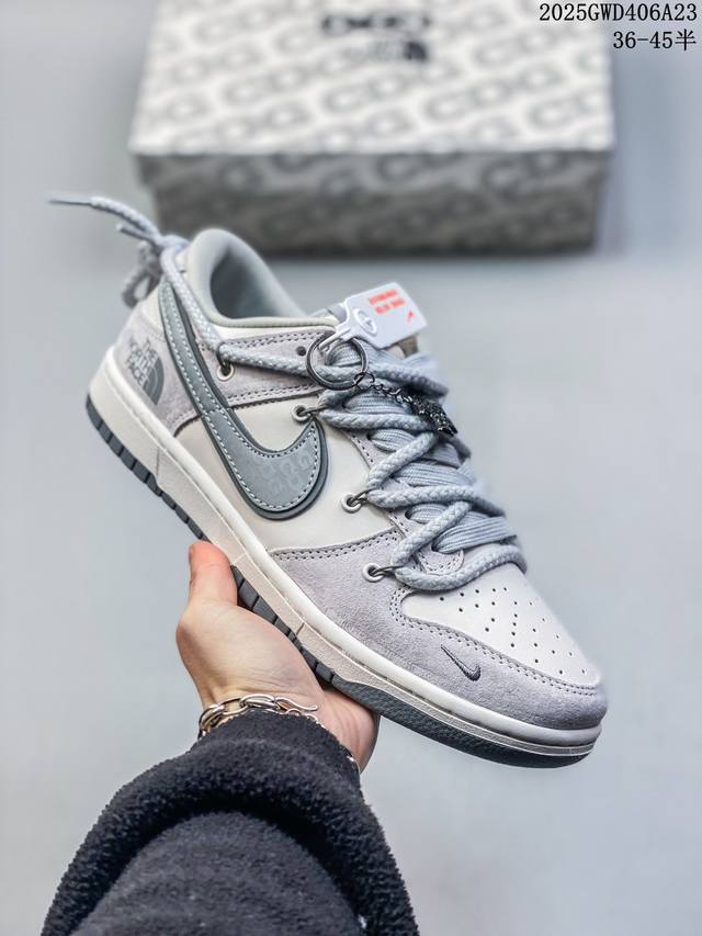 Nike Sb Dunk Low“ 北面联名 猪八灰” 周年高端定制 低帮休闲板鞋 定制鞋盒 大厂纯原品质出货 超高清洁度 皮料切割干净无任何毛边 细节完美 货