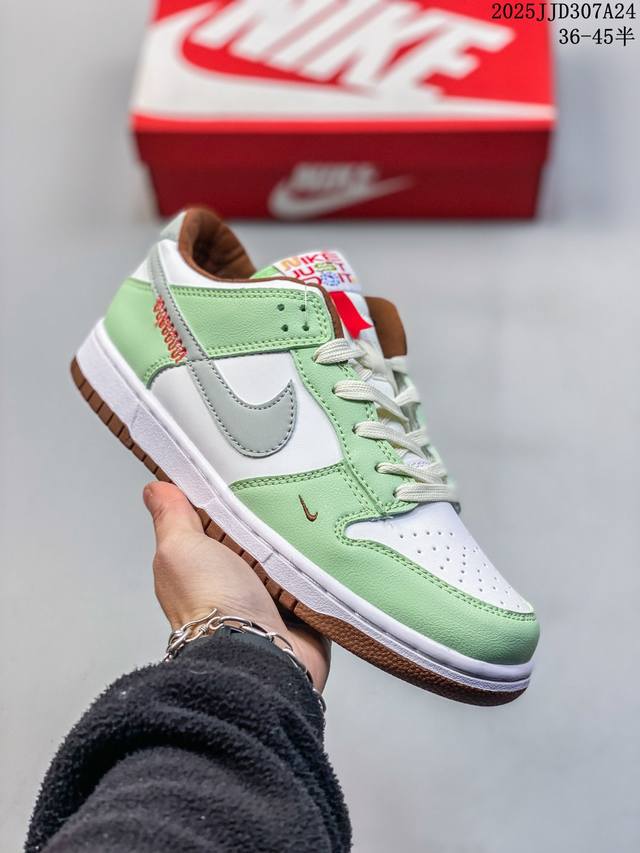 真标 耐克 Nike Sb Dunk Low Pro 男女同款运动鞋复古板鞋，尽情迈步，彰显个性风采。采用柔软皮革鞋面，经久耐穿，塑就如元年款 Dunk 般的复