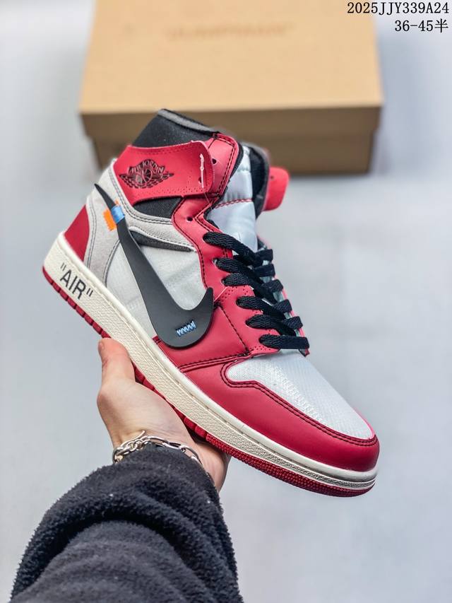 作为Air Jordan 1的元年配色之一，自1985年首次面世以来就有着超高的人气。 鞋身以优质皮革材质覆盖，并采用与元年相同的修长`85鞋型！标志性黑 红色