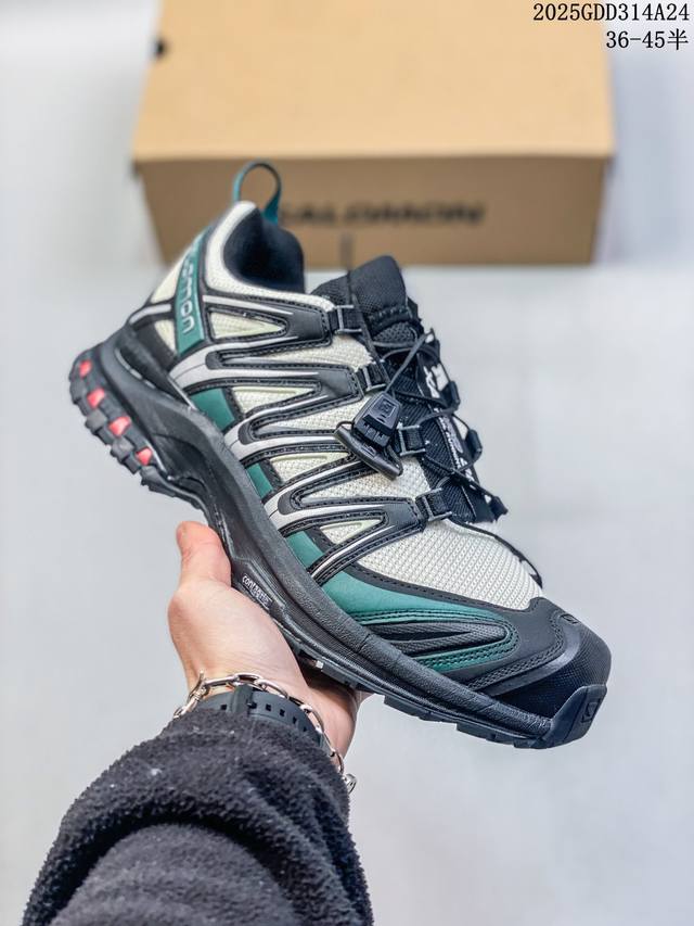 公司级Salomon Xa Pro 3D Suede 萨洛蒙户外越野跑鞋 鞋面采用Sensifit贴合技术 全方位贴合包裹脚型 鞋跟部鞋底牵引设计 提供强大的抓