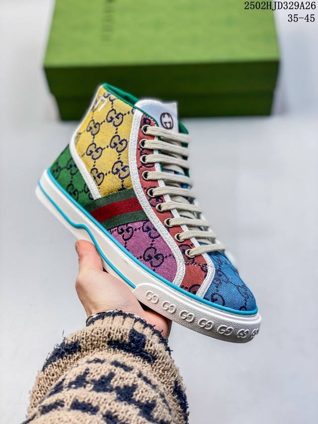 Gucci 古驰 Tennis 1977 Print Sneaker 高帮帆布板鞋 系列 尺码：35 36 37 38 39 40 41 42 43 44 海淘