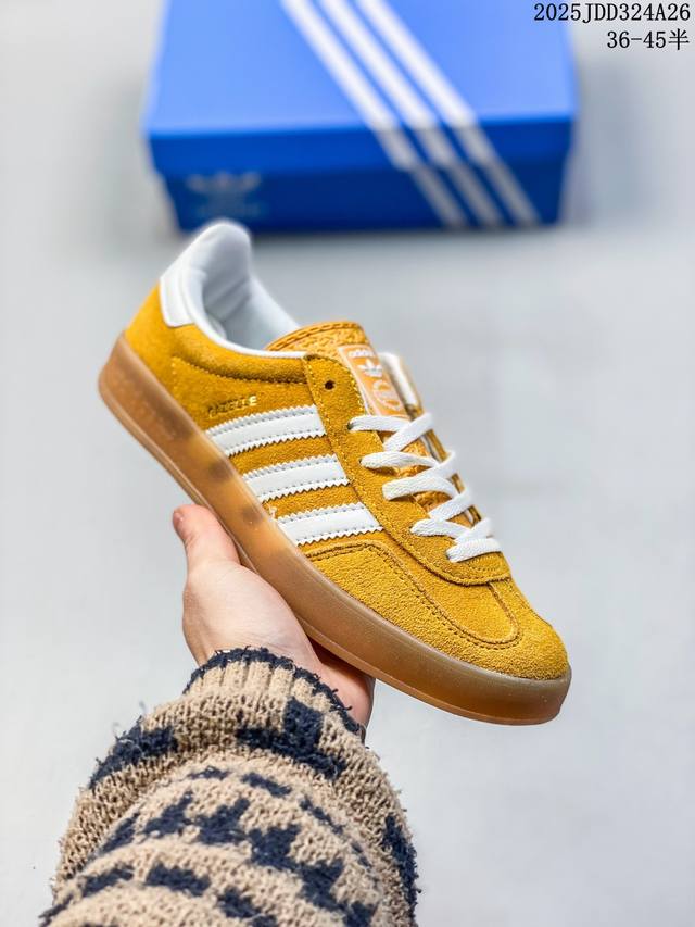 阿迪达斯 德训鞋 Adidas Originals Samba Og Shoes 经典运动鞋小白鞋 T头鞋 男女鞋 彰显休闲摩登风情的时尚经典鞋。它诞生于50年 - 点击图像关闭