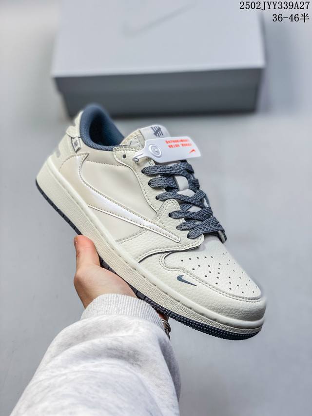 海外爆款限量发售！公司级 Travis Scott X Fragment Design X Jordan Air Jordan 1 Low Og Sp “古驰联 - 点击图像关闭