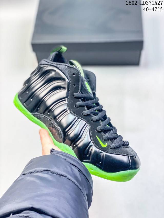 耐克 Nike 耐克喷泡 货号：314996 701尺码：40-47半 Airfoampositepro,它依然代表了当时球鞋生产工艺的顶点,国内的鞋迷因为Pr