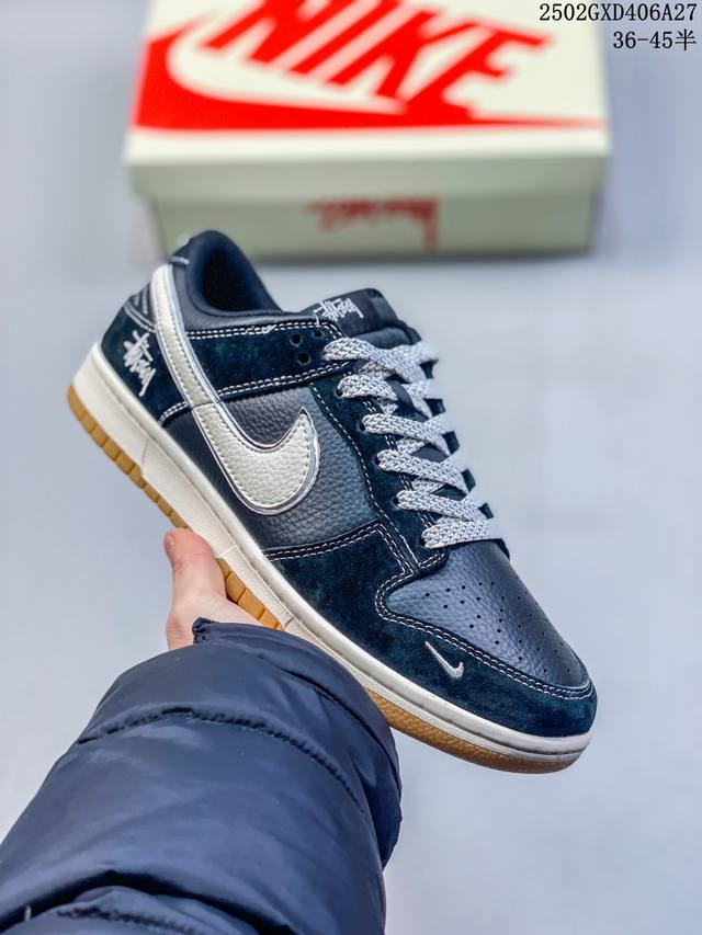 海外爆款限量发售！公司级 Nike Sb Dunk Low“ 斯图西联名 白灰绿印字” 周年高端定制 低帮休闲板鞋 定制鞋盒 大厂纯原品质出货 超高清洁度 皮料