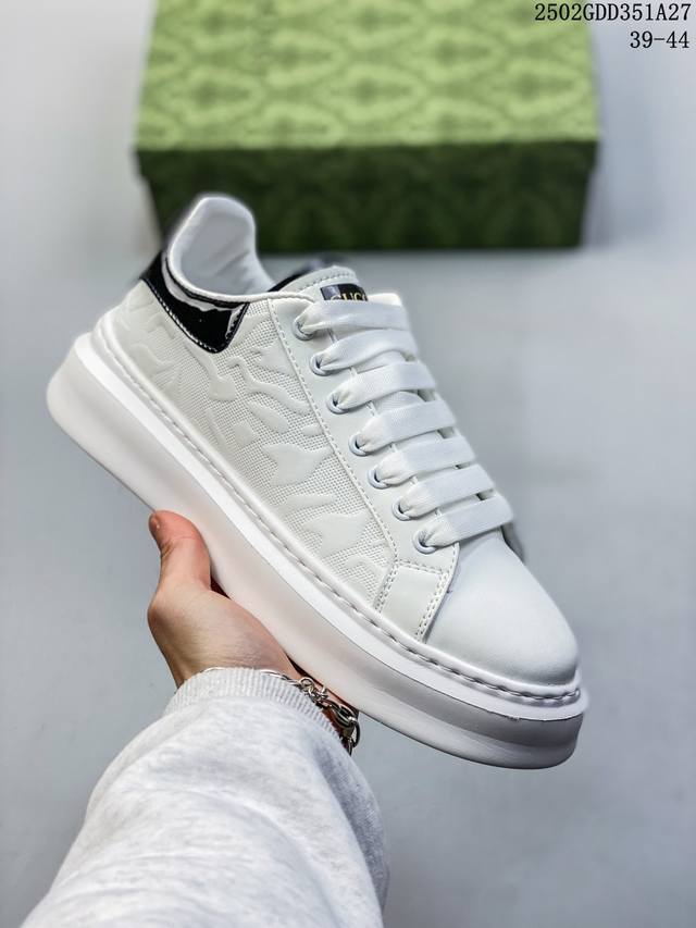 Gucci 轻奢单品鞋 广东品质原厂 高奢古驰Gucci Screener Gg High-Top Sneaker休闲潮鞋系列意大利进口超软小牛皮+刺绣搭配 原