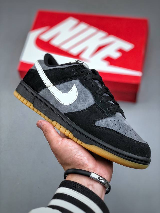 Nike Sb Dunk Low扣篮系列低帮休闲运动滑板板鞋采用软质牛剖皮鞋面材质#正确后跟反口里弧度#原厂中底布正确印刷#鞋垫嵌入缓震乳胶+Sole真气垫装置