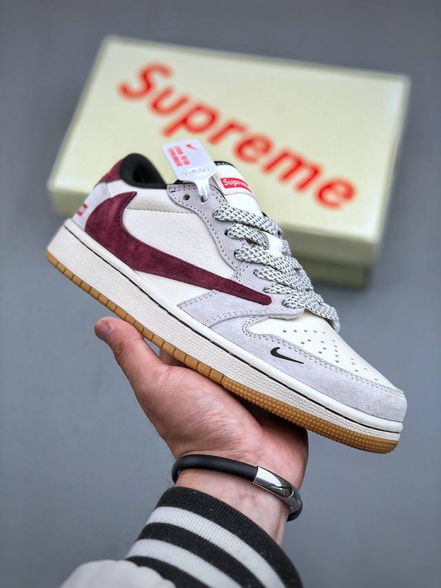 Travis Scott X Fragment Design X Jordan Air Jordan 1 Low Og Sp “多方联名合作融合了Travis