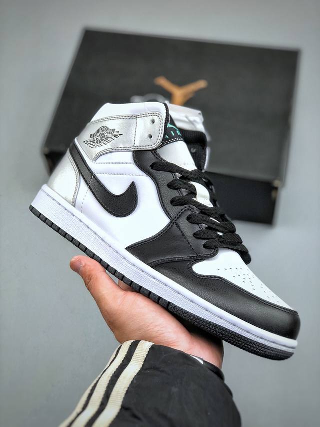 Nike Air Jordan 1 Mid Aj1 乔1黑白银 中帮文化休闲板鞋 Dq8423-103 同步官方配色 市场唯一独家头层皮打造 原鞋原档案开发 原