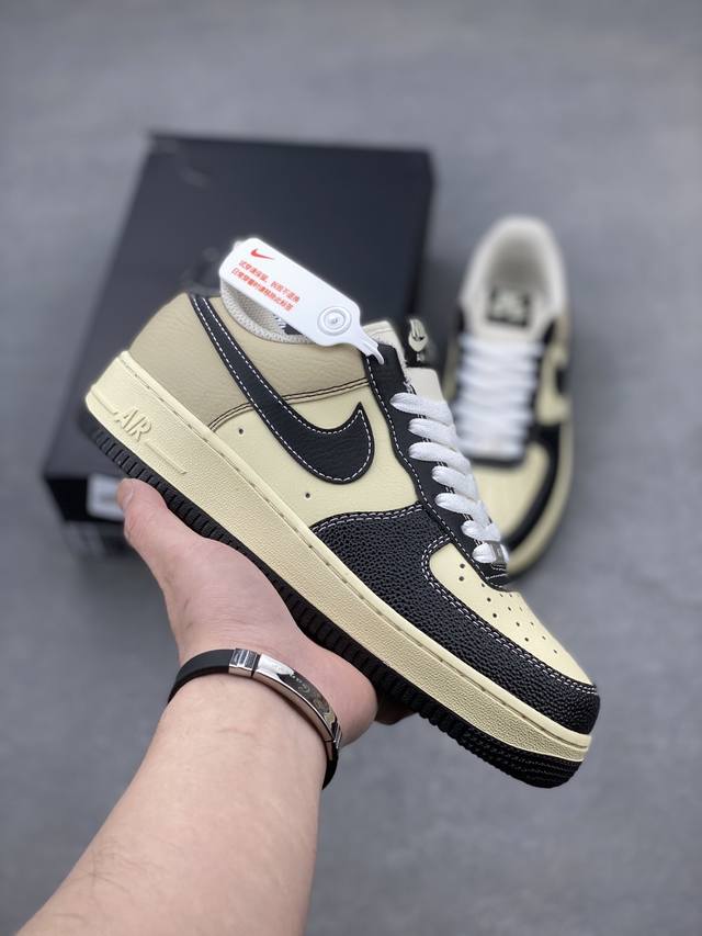 Nike Air Force 1 Low 原楦头原纸板 打造纯正空军版型 专注外贸渠道 全掌内置蜂窝气垫 原盒配件 原厂中底钢印、拉帮完美 官方货号：Xl250