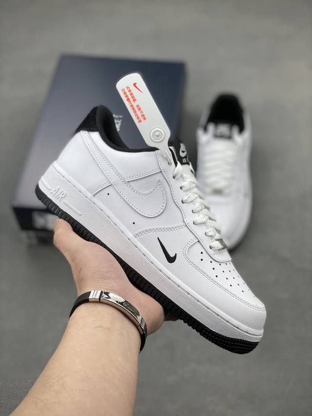 Air Force 1' 07 白黑小勾 原楦头原纸板 打造纯正空军版型 专注外贸渠道 全掌内置蜂窝气垫 #原盒配件 原厂中底钢印、拉帮完美 货号：Hm9483