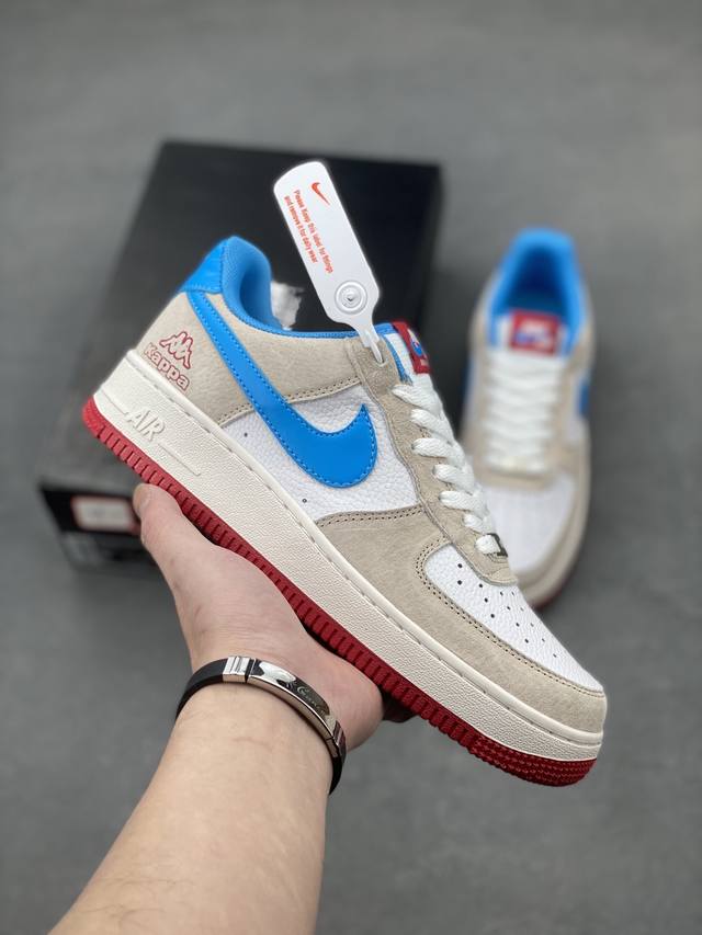 Nike Air Force 1 Low 空军一号低帮百搭休闲运动板鞋。柔软、弹性十足的缓震性能和出色的中底设计，横跨复古与现代的外型结合，造就出风靡全球三十多