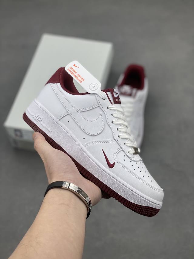 Air Force 1' 07 白红小勾 原楦头原纸板 打造纯正空军版型 专注外贸渠道 全掌内置蜂窝气垫 #原盒配件 原厂中底钢印、拉帮完美 货号：Hf0952