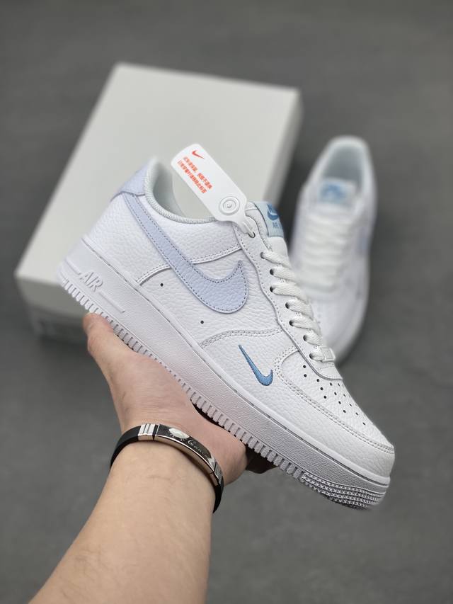 Air Force 1' 07 原楦头原纸板 打造纯正空军版型 专注外贸渠道 全掌内置蜂窝气垫 #原盒配件 原厂中底钢印、拉帮完美 货号：Hv2511-100